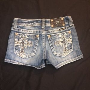 Miss Me Shorts Size 25
